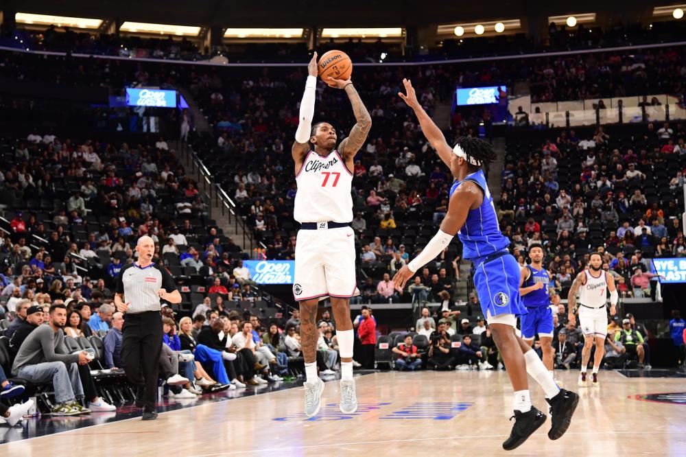 成为红黑军 成为红黑军