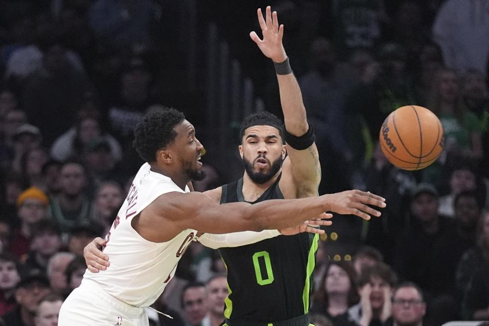 相比之下 相比之下