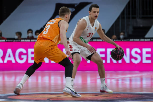 先续约权 先续约权